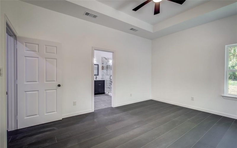 1208 Rosemary Street, Greenville, TX 75401, 3 Habitaciones Habitaciones , ,2 BañosBaños,Residential,En Venta,1208 Rosemary Street,21019319