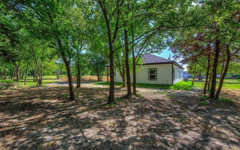 1208 Rosemary Street, Greenville, TX 75401, 3 Habitaciones Habitaciones , ,2 BañosBaños,Residential,En Venta,1208 Rosemary Street,21019319
