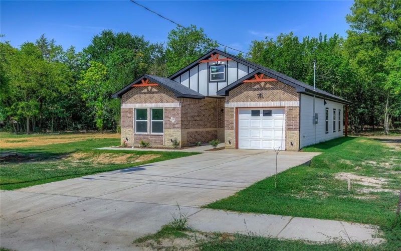 1208 Rosemary Street, Greenville, TX 75401, 3 Habitaciones Habitaciones , ,2 BañosBaños,Residential,En Venta,1208 Rosemary Street,21019319