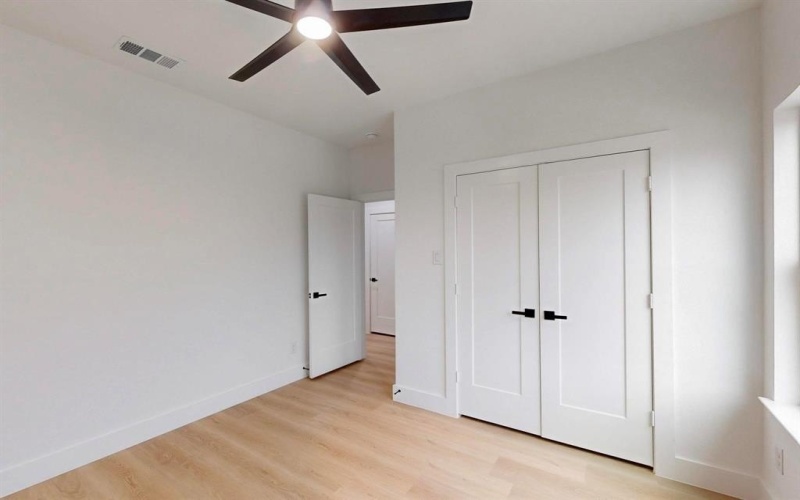 4519 Wahoo Street, Dallas, TX 75210, 3 Habitaciones Habitaciones , ,2 BañosBaños,Residential,En Venta,4519 Wahoo Street,21019420