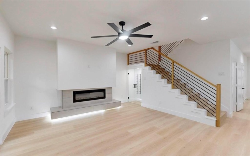 4519 Wahoo Street, Dallas, TX 75210, 3 Habitaciones Habitaciones , ,2 BañosBaños,Residential,En Venta,4519 Wahoo Street,21019420