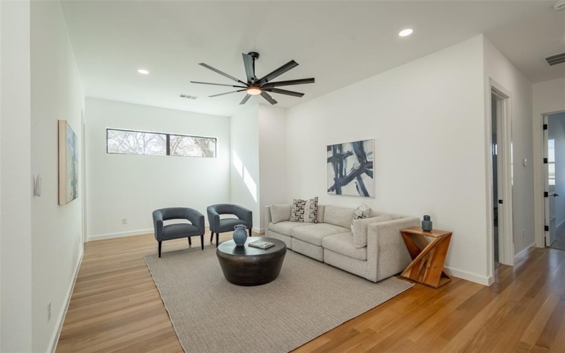 528 Bondstone Drive, Dallas, TX 75218, 5 Bedrooms Bedrooms, ,6 BathroomsBathrooms,Residential,For Sale,528 Bondstone Drive,21020324