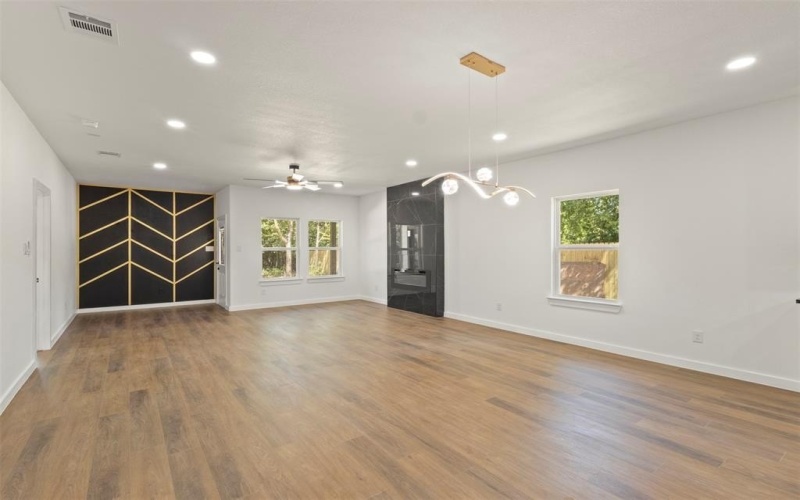 2825 Namur Street, Dallas, TX 75227, 4 Habitaciones Habitaciones , ,2 BañosBaños,Residential,En Venta,2825 Namur Street,21020718