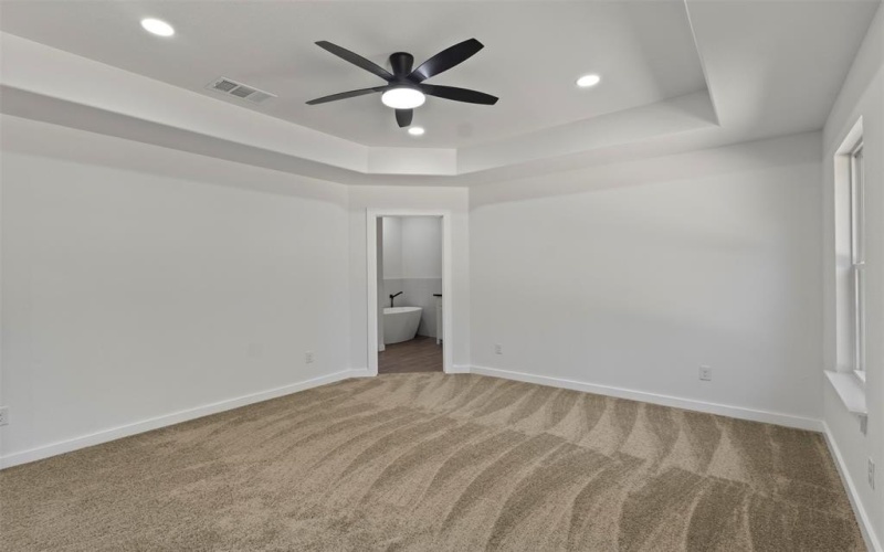 2825 Namur Street, Dallas, TX 75227, 4 Habitaciones Habitaciones , ,2 BañosBaños,Residential,En Venta,2825 Namur Street,21020718