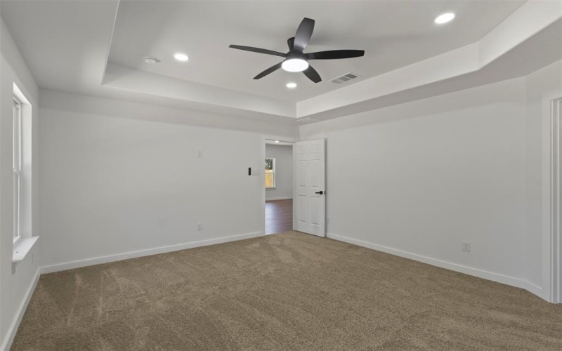 2825 Namur Street, Dallas, TX 75227, 4 Habitaciones Habitaciones , ,2 BañosBaños,Residential,En Venta,2825 Namur Street,21020718