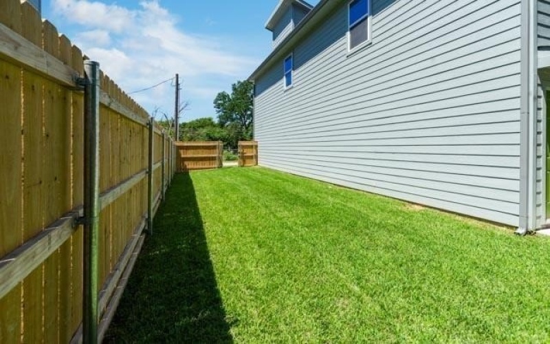 2717 1st Avenue, Dallas, TX 75210, 4 Habitaciones Habitaciones , ,2 BañosBaños,Residential,En Venta,2717 1st Avenue,21020732