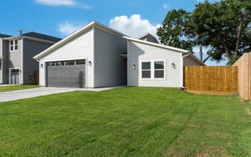 2717 1st Avenue, Dallas, TX 75210, 4 Habitaciones Habitaciones , ,2 BañosBaños,Residential,En Venta,2717 1st Avenue,21020732