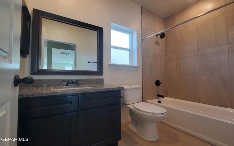 200 Hidden Gem Street, El Paso, TX 79928, 4 Habitaciones Habitaciones , ,2 BañosBaños,Residential,En Venta,200 Hidden Gem Street,0,927615
