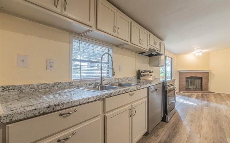1708 Billie Drive, Weatherford, TX 76085, 3 Bedrooms Bedrooms, ,2 BathroomsBathrooms,Residential,For Sale,1708 Billie Drive,0,21001631