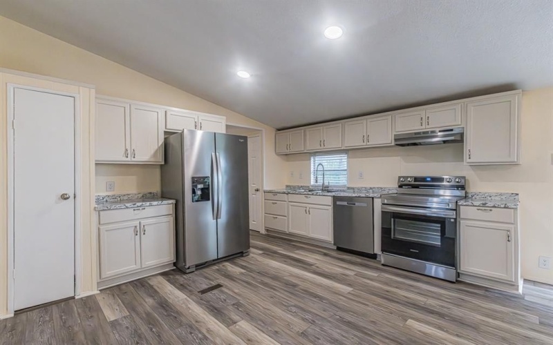1708 Billie Drive, Weatherford, TX 76085, 3 Bedrooms Bedrooms, ,2 BathroomsBathrooms,Residential,For Sale,1708 Billie Drive,0,21001631