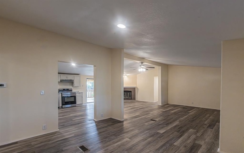 1708 Billie Drive, Weatherford, TX 76085, 3 Bedrooms Bedrooms, ,2 BathroomsBathrooms,Residential,For Sale,1708 Billie Drive,0,21001631