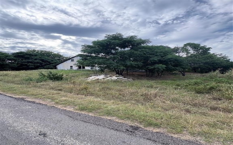 2716 E Briarwood Street, Granbury, TX 76048, 3 Habitaciones Habitaciones , ,1 BañoBaños,Residential,En Venta,2716 E Briarwood Street,21020872