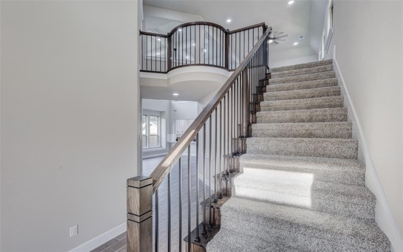 408 Larry Drive, Irving, TX 75060, 5 Bedrooms Bedrooms, ,3 BathroomsBathrooms,Residential,For Sale,408 Larry Drive,21020894