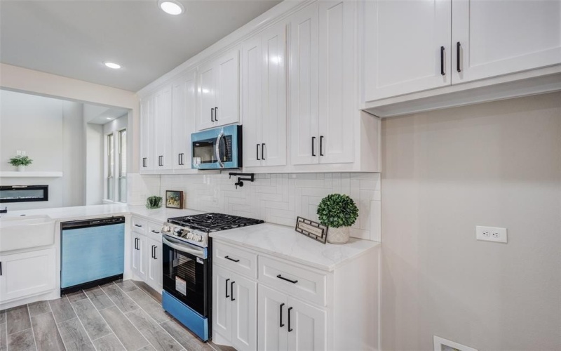 408 Larry Drive, Irving, TX 75060, 5 Bedrooms Bedrooms, ,3 BathroomsBathrooms,Residential,For Sale,408 Larry Drive,21020894