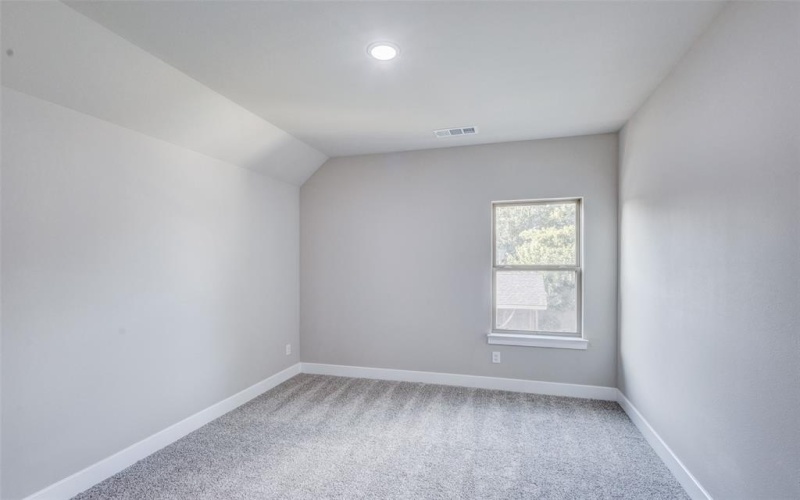 408 Larry Drive, Irving, TX 75060, 5 Bedrooms Bedrooms, ,3 BathroomsBathrooms,Residential,For Sale,408 Larry Drive,21020894