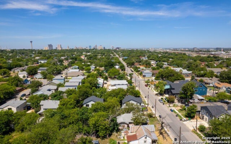 1515 Lamar, San Antonio, TX 78202, 3 Bedrooms Bedrooms, ,3 BathroomsBathrooms,Residential,For Sale,1515 Lamar,1889586