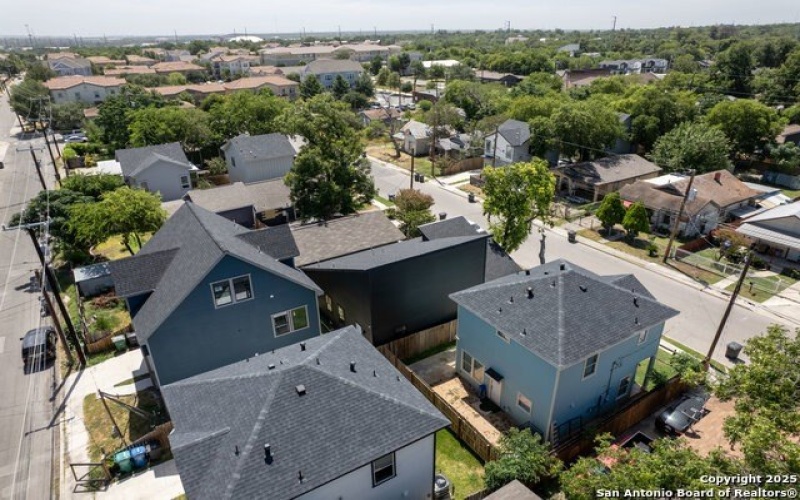 1515 Lamar, San Antonio, TX 78202, 3 Bedrooms Bedrooms, ,3 BathroomsBathrooms,Residential,For Sale,1515 Lamar,1889586