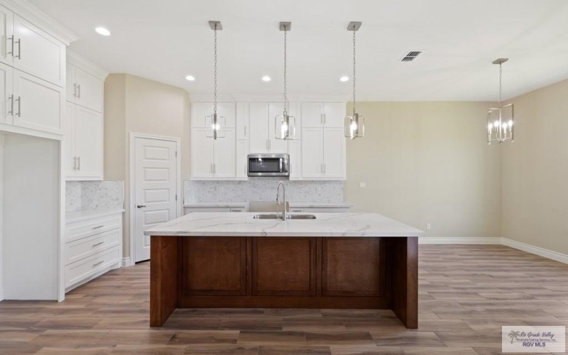 16619 NAPPER LN, HARLINGEN, TX 78552, 4 Bedrooms Bedrooms, ,2 BathroomsBathrooms,Residential,For Sale,16619 NAPPER LN,29767279