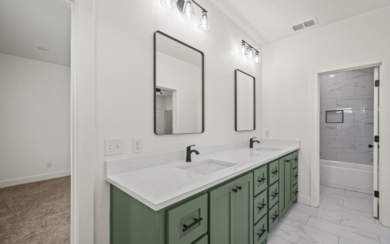 10611 N F M 1729, Idalou, TX 79329, 3 Habitaciones Habitaciones , ,2 BañosBaños,Residential,En Venta,10611 N F M 1729,202558653