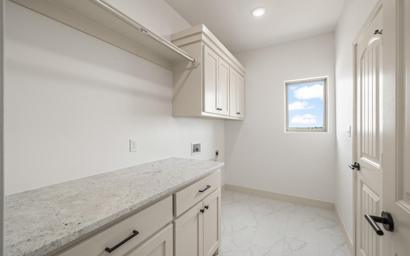 14626 N County Road 1200, Shallowater, TX 79363, 3 Bedrooms Bedrooms, ,2 BathroomsBathrooms,Residential,For Sale,14626 N County Road 1200,202558654