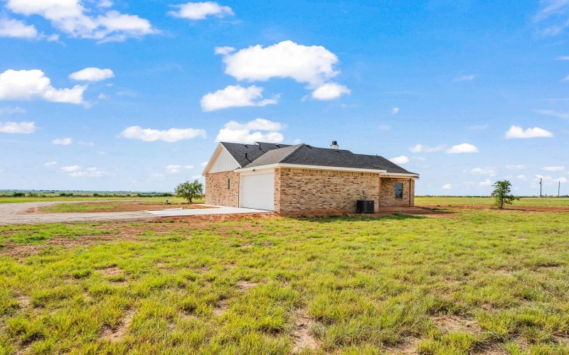 14626 N County Road 1200, Shallowater, TX 79363, 3 Bedrooms Bedrooms, ,2 BathroomsBathrooms,Residential,For Sale,14626 N County Road 1200,202558654