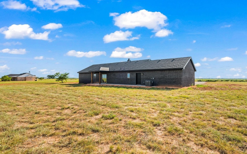 14708 N County Road 1200, Shallowater, TX 79363, 3 Bedrooms Bedrooms, ,2 BathroomsBathrooms,Residential,For Sale,14708 N County Road 1200,202558655