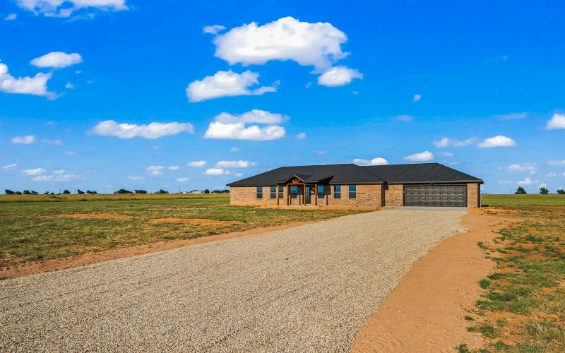 14722 N County Road 1200, Shallowater, TX 79363, 4 Habitaciones Habitaciones , ,2 BañosBaños,Residential,En Venta,14722 N County Road 1200,202558656