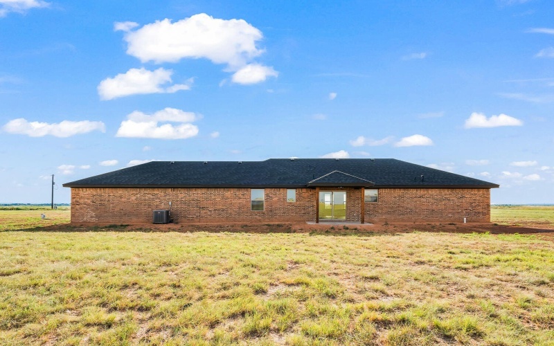 14722 N County Road 1200, Shallowater, TX 79363, 4 Habitaciones Habitaciones , ,2 BañosBaños,Residential,En Venta,14722 N County Road 1200,202558656