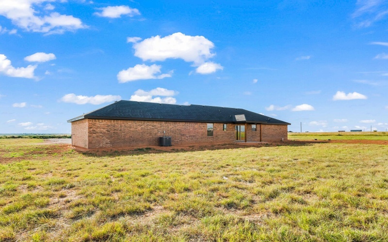 14722 N County Road 1200, Shallowater, TX 79363, 4 Habitaciones Habitaciones , ,2 BañosBaños,Residential,En Venta,14722 N County Road 1200,202558656