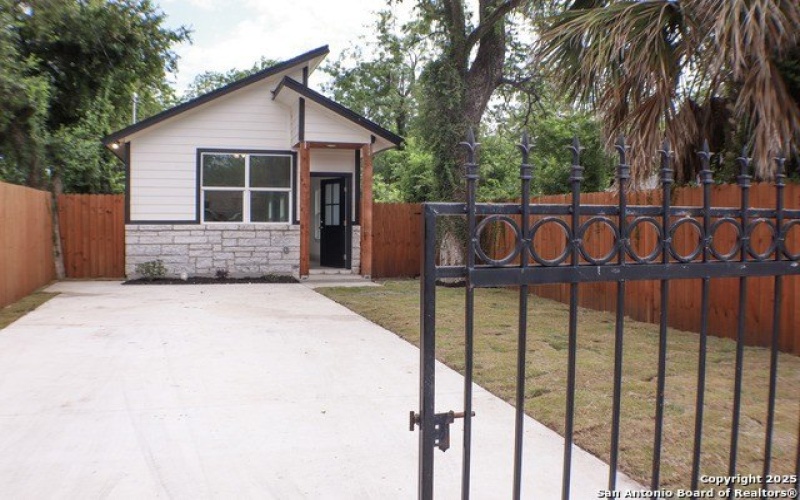 715 Ripford, San Antonio, TX 78227, 3 Bedrooms Bedrooms, ,2 BathroomsBathrooms,Residential,For Sale,715 Ripford,1864729