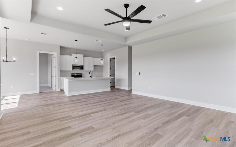 1255 Pecan Valley, Marble Falls, TX 78654, 3 Bedrooms Bedrooms, ,2 BathroomsBathrooms,Residential,For Sale,1255 Pecan Valley,586874