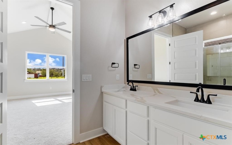1259 Pecan Valley Drive, Marble Falls, TX 78654, 3 Bedrooms Bedrooms, ,2 BathroomsBathrooms,Residential,For Sale,1259 Pecan Valley Drive,586875