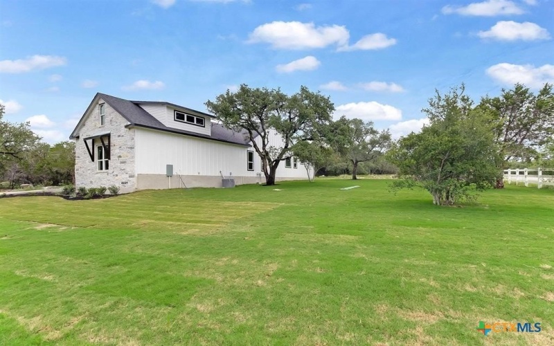 101 Hardie Drive, Marble Falls, TX 78654, 4 Bedrooms Bedrooms, ,2 BathroomsBathrooms,Residential,For Sale,101 Hardie Drive,587227