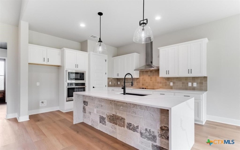 101 Hardie Drive, Marble Falls, TX 78654, 4 Bedrooms Bedrooms, ,2 BathroomsBathrooms,Residential,For Sale,101 Hardie Drive,587227