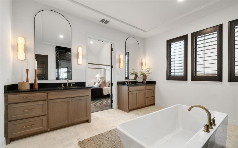 8724 Edgewater Drive, The Colony, TX 75056, 4 Bedrooms Bedrooms, ,3 BathroomsBathrooms,Residential,For Sale,8724 Edgewater Drive,0,21005417