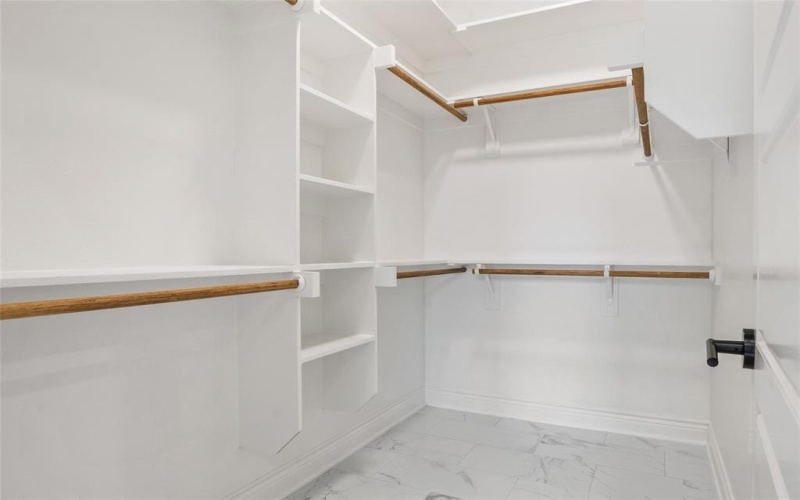 3708 Mcbroom Street, Dallas, TX 75212, 4 Bedrooms Bedrooms, ,2 BathroomsBathrooms,Residential,For Sale,3708 Mcbroom Street,21020610