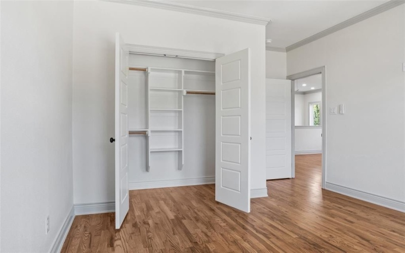 3708 Mcbroom Street, Dallas, TX 75212, 4 Bedrooms Bedrooms, ,2 BathroomsBathrooms,Residential,For Sale,3708 Mcbroom Street,21020610