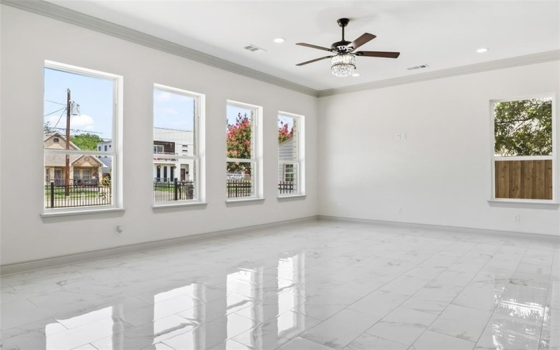 3708 Mcbroom Street, Dallas, TX 75212, 4 Bedrooms Bedrooms, ,2 BathroomsBathrooms,Residential,For Sale,3708 Mcbroom Street,21020610