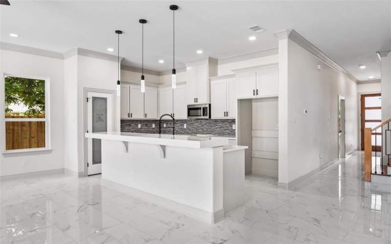 3708 Mcbroom Street, Dallas, TX 75212, 4 Bedrooms Bedrooms, ,2 BathroomsBathrooms,Residential,For Sale,3708 Mcbroom Street,21020610