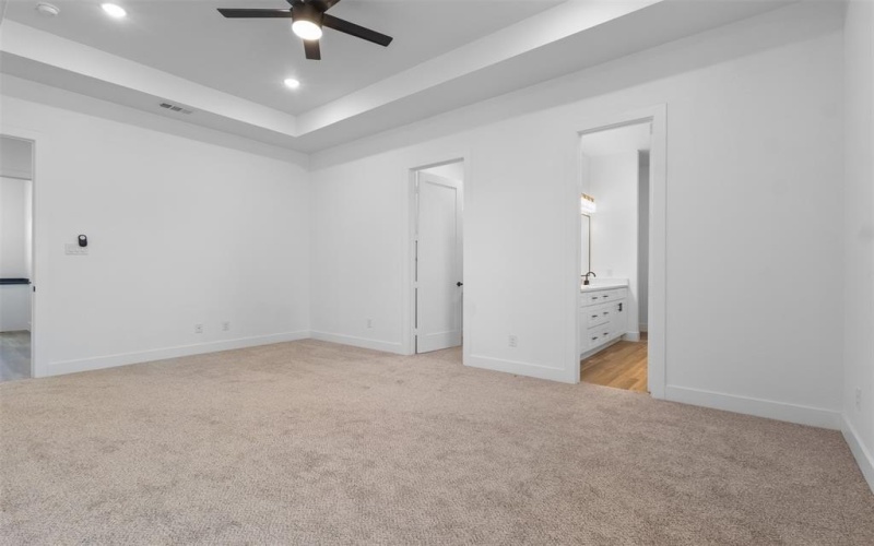 5718 Thousand Oaks Drive, Joshua, TX 76058, 4 Bedrooms Bedrooms, ,2 BathroomsBathrooms,Residential,For Sale,5718 Thousand Oaks Drive,21020918