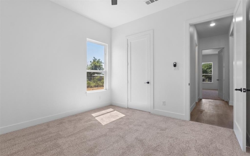 5718 Thousand Oaks Drive, Joshua, TX 76058, 4 Bedrooms Bedrooms, ,2 BathroomsBathrooms,Residential,For Sale,5718 Thousand Oaks Drive,21020918
