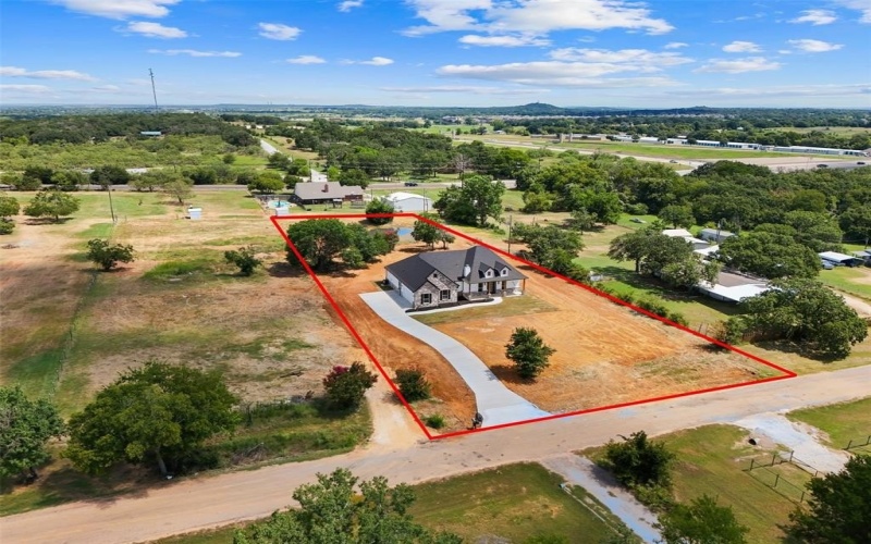 5718 Thousand Oaks Drive, Joshua, TX 76058, 4 Bedrooms Bedrooms, ,2 BathroomsBathrooms,Residential,For Sale,5718 Thousand Oaks Drive,21020918