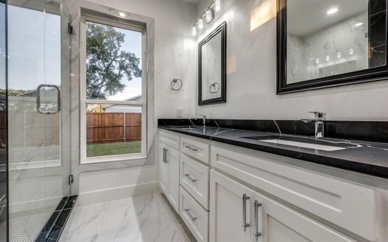 1963 Dennison Street, Dallas, TX 75212, 4 Bedrooms Bedrooms, ,3 BathroomsBathrooms,Residential,For Sale,1963 Dennison Street,21020962