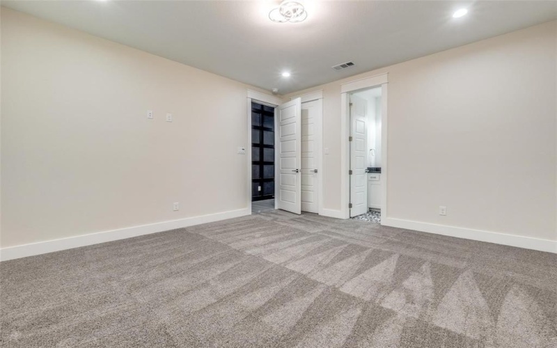 1963 Dennison Street, Dallas, TX 75212, 4 Bedrooms Bedrooms, ,3 BathroomsBathrooms,Residential,For Sale,1963 Dennison Street,21020962