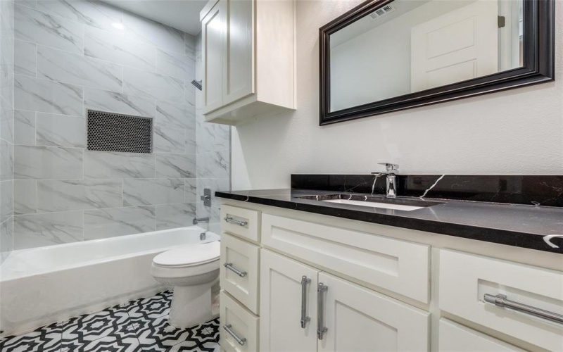 1963 Dennison Street, Dallas, TX 75212, 4 Bedrooms Bedrooms, ,3 BathroomsBathrooms,Residential,For Sale,1963 Dennison Street,21020962