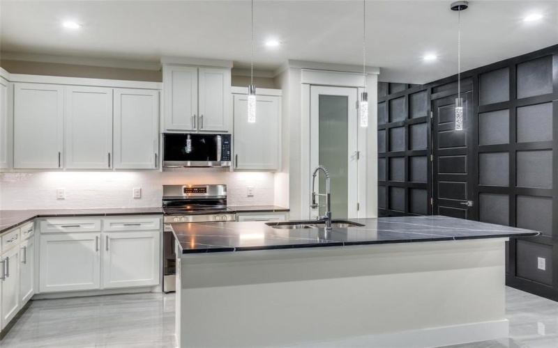 1963 Dennison Street, Dallas, TX 75212, 4 Bedrooms Bedrooms, ,3 BathroomsBathrooms,Residential,For Sale,1963 Dennison Street,21020962
