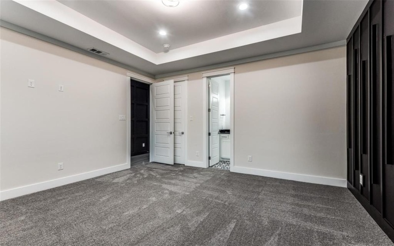 3105 Crossman Avenue, Dallas, TX 75212, 5 Bedrooms Bedrooms, ,3 BathroomsBathrooms,Residential,For Sale,3105 Crossman Avenue,21020970