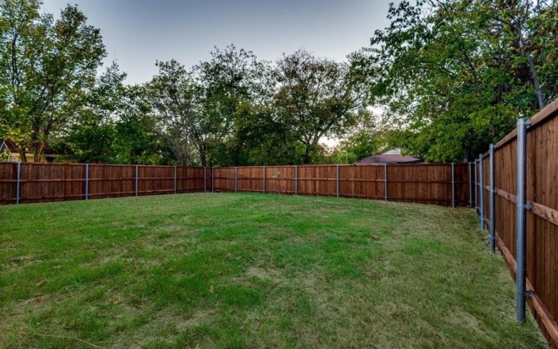 3105 Crossman Avenue, Dallas, TX 75212, 5 Bedrooms Bedrooms, ,3 BathroomsBathrooms,Residential,For Sale,3105 Crossman Avenue,21020970