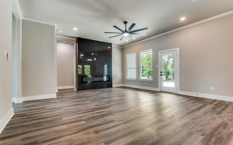 803 Rayenell, Dallas, TX 75217, 4 Bedrooms Bedrooms, ,2 BathroomsBathrooms,Residential,For Sale,803 Rayenell,21020979