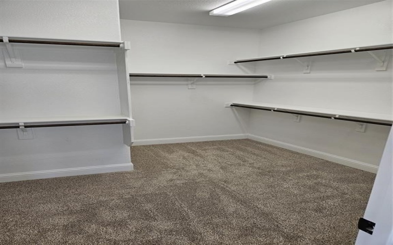 1529 Enloe Road, Howe, TX 75459, 5 Bedrooms Bedrooms, ,5 BathroomsBathrooms,Residential,For Sale,1529 Enloe Road,21021111